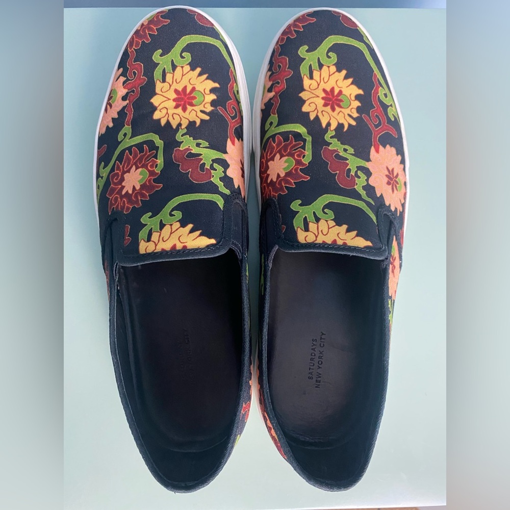 Saturdays NYC / Men’s Slip-on Slides / Black & Floral / Size 11